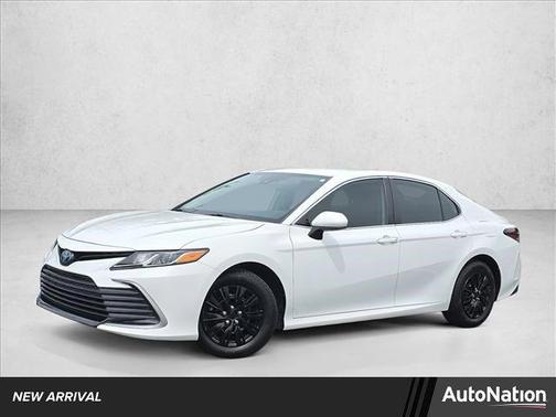 Ice Cap 2023 Toyota Camry LE