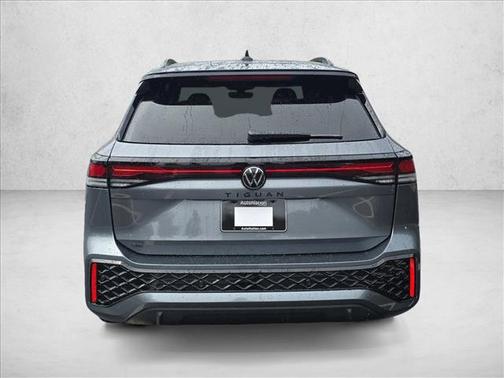 2025 Volkswagen Tiguan 2.0T SE R-Line Black