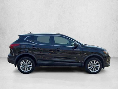 Magnetic Black Pearl 2019 Nissan Rogue Sport SV