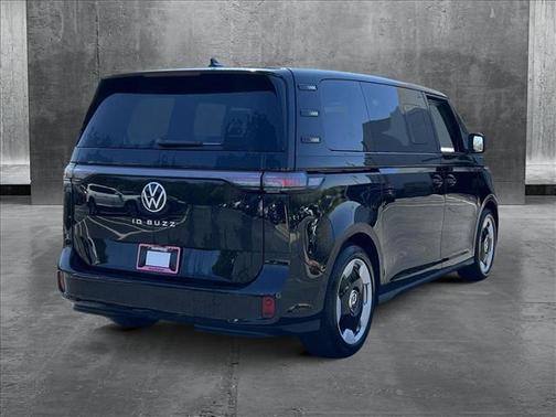 2025 Volkswagen ID. Buzz Pro S Plus