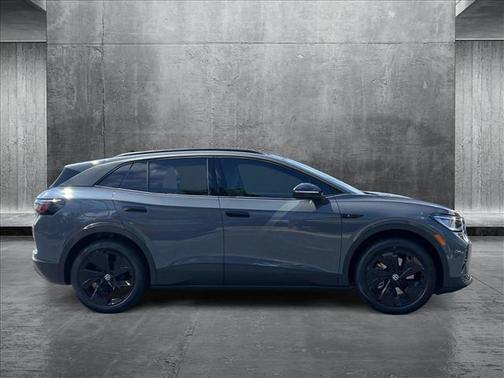 2025 Volkswagen ID.4 Pro