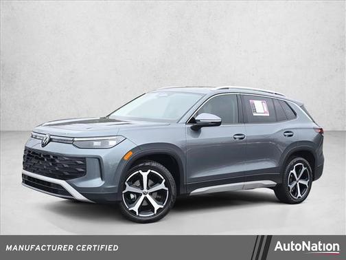 2025 Volkswagen Tiguan 2.0T SE