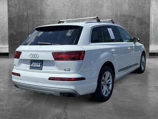 2017 Audi Q7 3.0T Premium