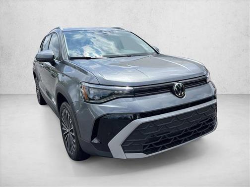 Platinum Gray Metallic 2025 Volkswagen Taos 1.5T SE