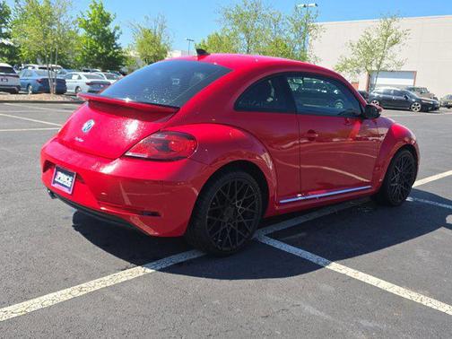 Red 2019 Volkswagen Beetle 2.0T SE