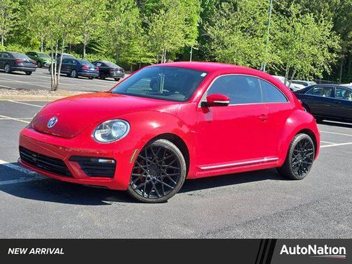 Red 2019 Volkswagen Beetle 2.0T SE