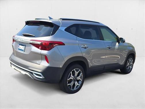 2022 Kia Seltos EX