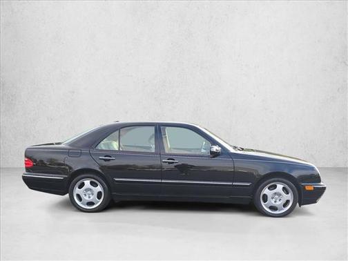 2001 Mercedes-Benz E-Class 4dr Sdn 4.3L