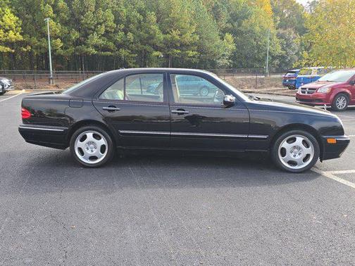 2001 Mercedes-Benz E-Class 4dr Sdn 4.3L