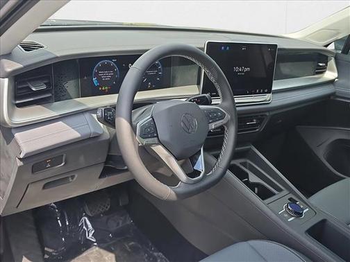 2025 Volkswagen Tiguan 2.0T SE