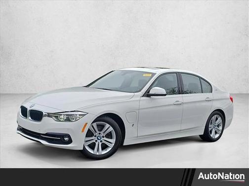 Alpine White 2018 BMW 330e iPerformance