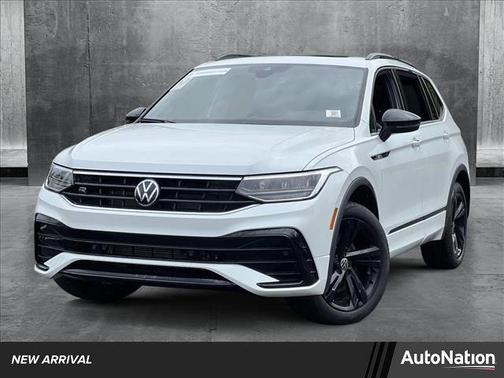 2024 Volkswagen Tiguan 2.0T SE R-Line Black
