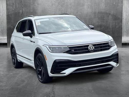 2024 Volkswagen Tiguan 2.0T SE R-Line Black