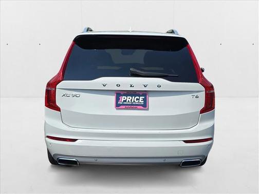 2019 Volvo XC90 T6 Momentum