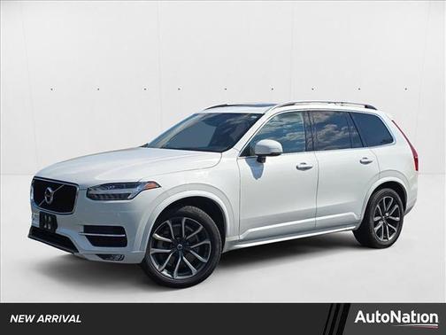 2019 Volvo XC90 T6 Momentum