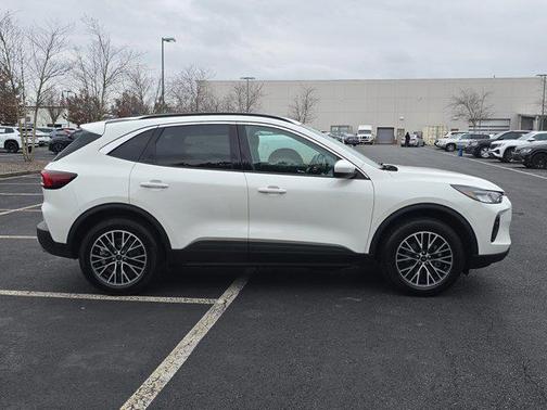 2024 Ford Escape PHEV Base