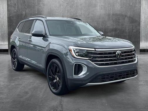 2025 Volkswagen Atlas 2.0T SE w/Technology 4MOTION