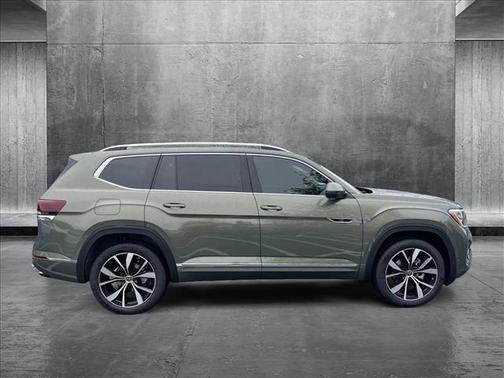2025 Volkswagen Atlas 2.0T SEL Premium R-Line 4MOTION