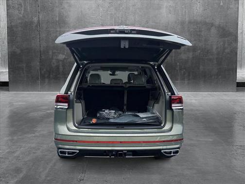 2025 Volkswagen Atlas 2.0T SEL Premium R-Line 4MOTION
