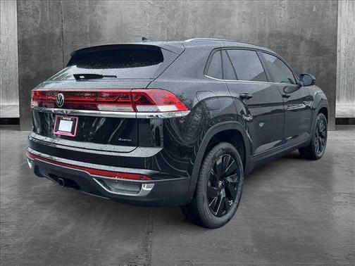 2025 Volkswagen Atlas Cross Sport 2.0T SE w/Technology 4MOTION