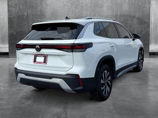 2025 Volkswagen Tiguan 2.0T S