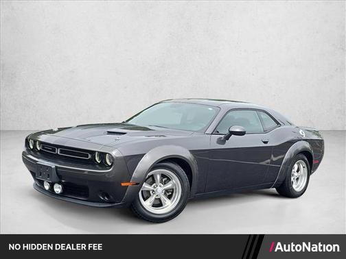 Granite Pearlcoat 2019 Dodge Challenger SXT