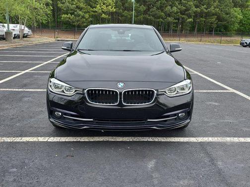Black 2018 BMW 330 330i