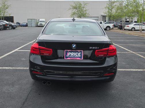 Black 2018 BMW 330 330i
