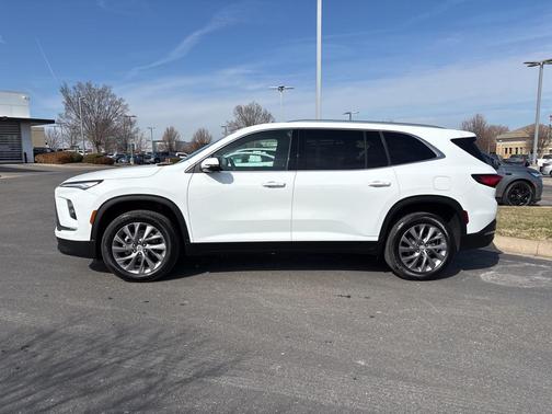2025 Buick Enclave Preferred FWD