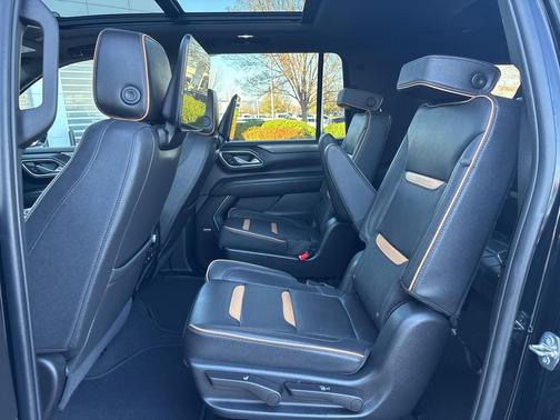 2023 GMC Yukon XL 4WD AT4