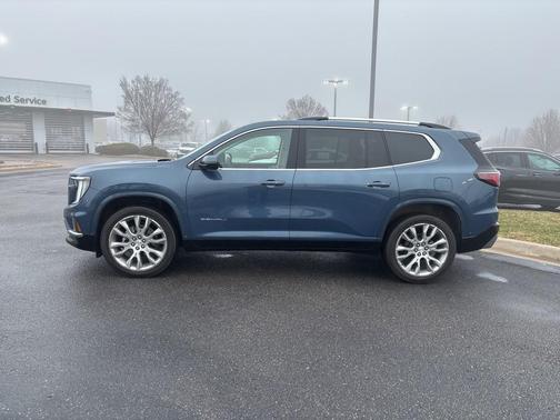 2024 GMC Acadia Denali
