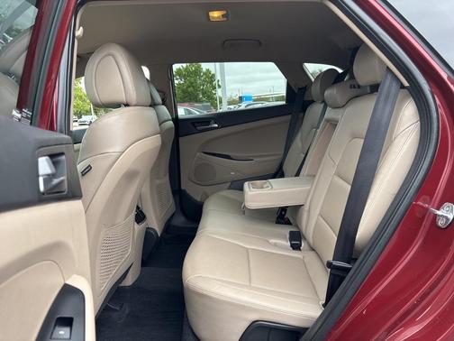 2017 Hyundai TUCSON SE Plus