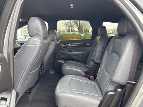 2023 Buick Enclave Essence FWD