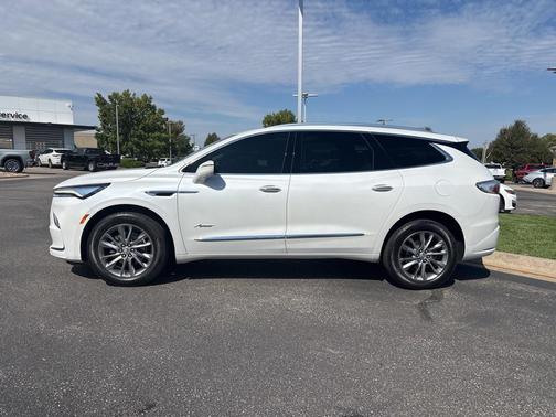 2023 Buick Enclave Avenir FWD