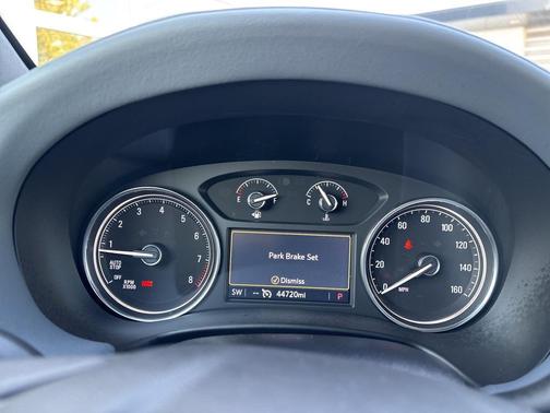 2024 Buick Enclave Essence FWD