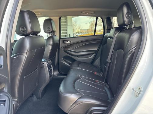 2020 Buick Envision FWD Essence