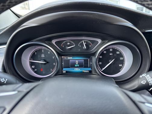 2020 Buick Envision FWD Essence