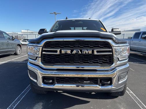 2021 RAM 2500 Tradesman Crew Cab 4x4 6'4' Box