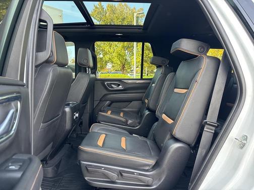 2023 GMC Yukon 4WD AT4