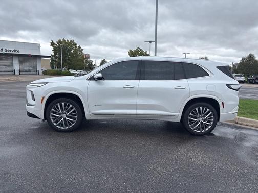 2025 Buick Enclave Avenir FWD