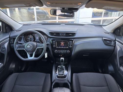 2020 Nissan Rogue Sport S