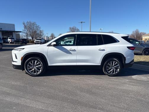 2025 Buick Enclave Preferred FWD