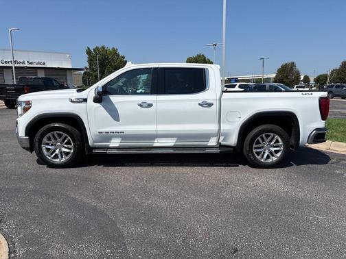 2022 GMC Sierra 1500 SLT