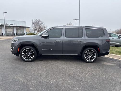 2022 Jeep Wagoneer Series III 4x4