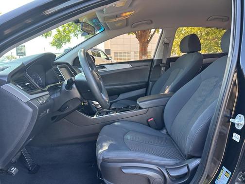 2019 Hyundai SONATA SE