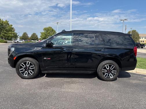2021 GMC Yukon 4WD AT4