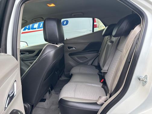 White Pearl Tricoat 2016 Buick Encore Sport Touring