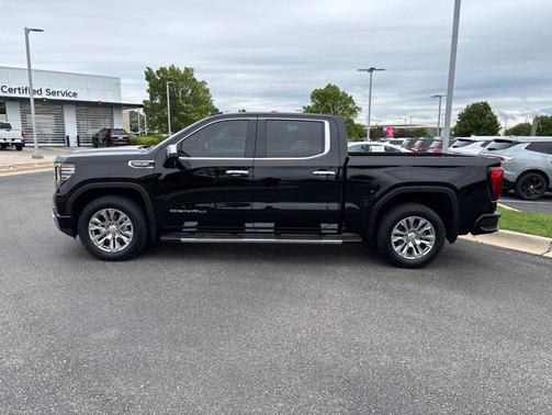 Onyx Black 2023 GMC Sierra 1500 Denali