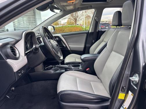 2017 Toyota RAV4 Hybrid Limited