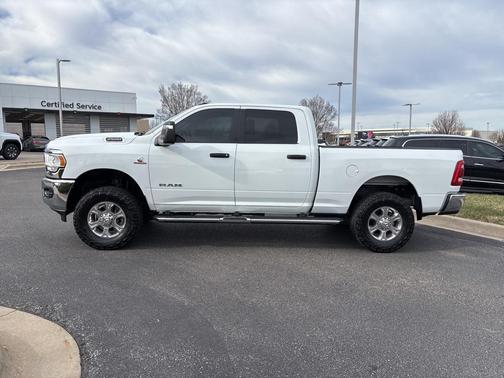 2024 RAM 2500 Big Horn Crew Cab 4x4 6'4' Box